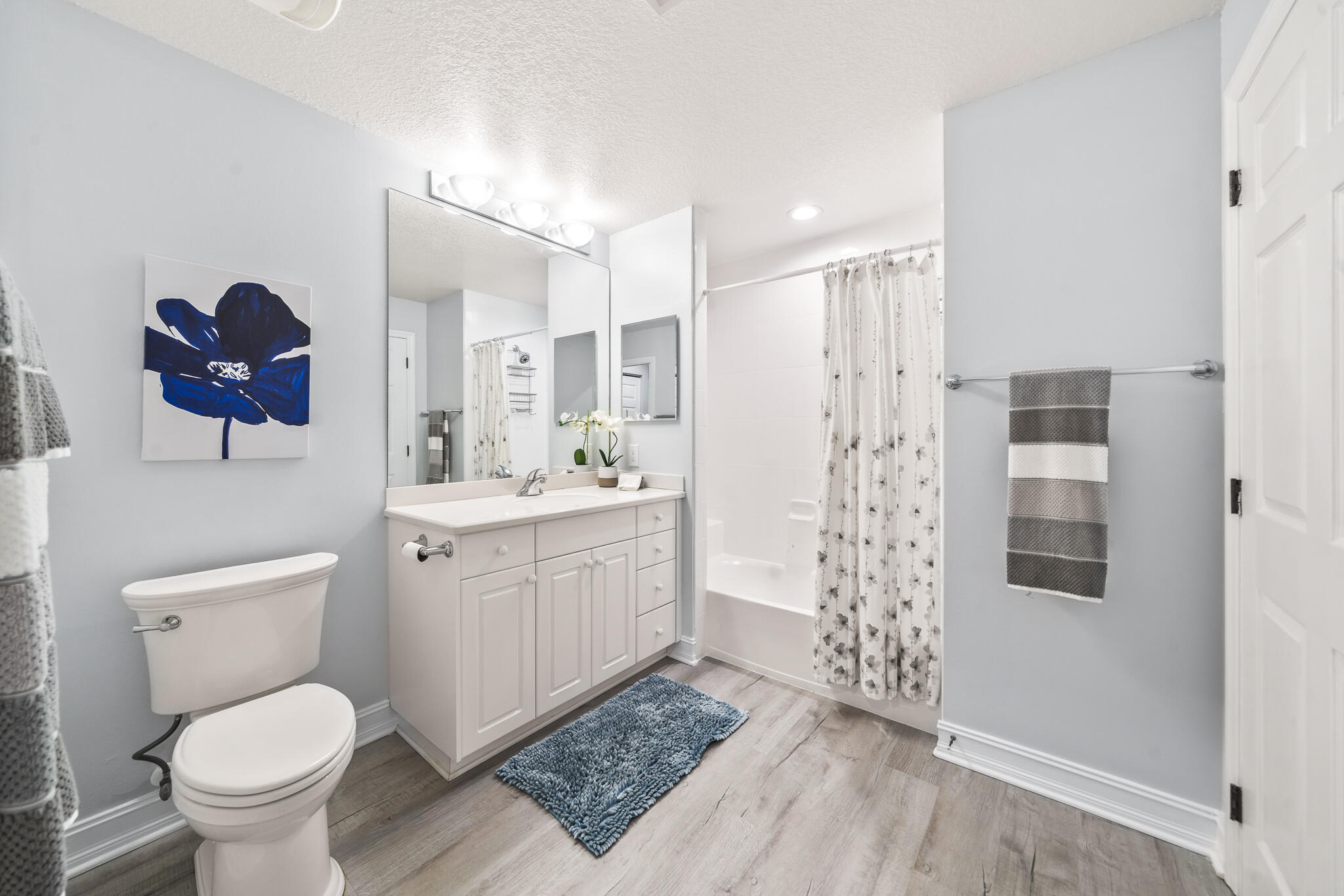 ISLAND POINTE CONDO PH 1A - Residential