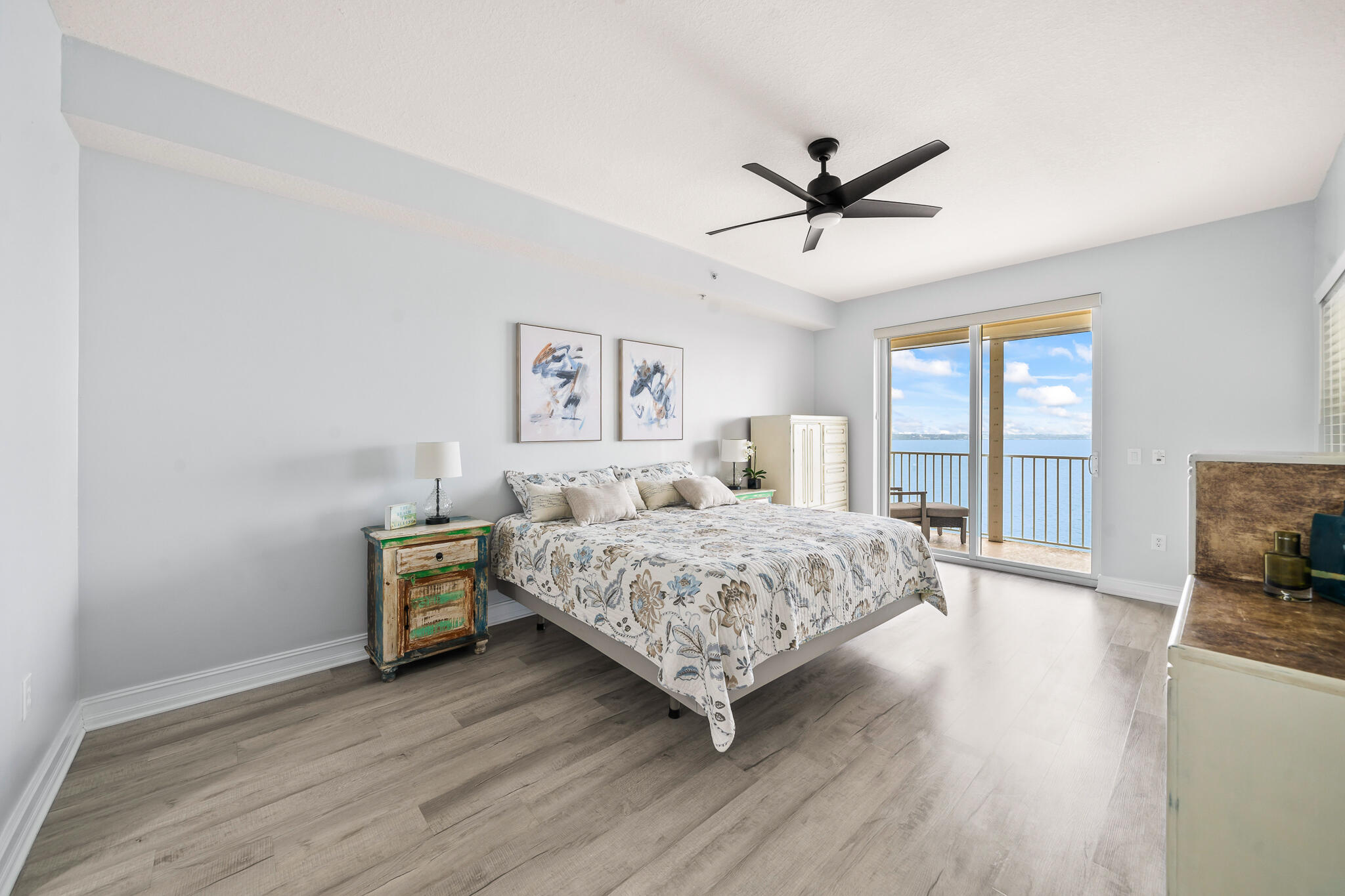 ISLAND POINTE CONDO PH 1A - Residential