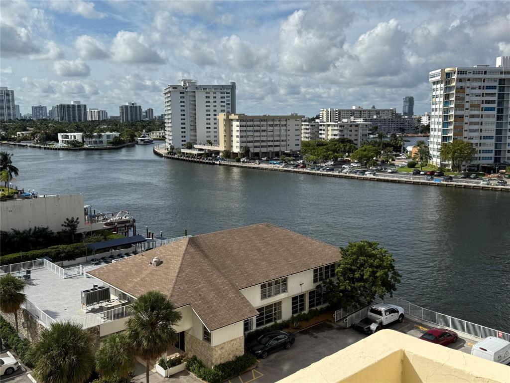 1833 S OCEAN Drive 808