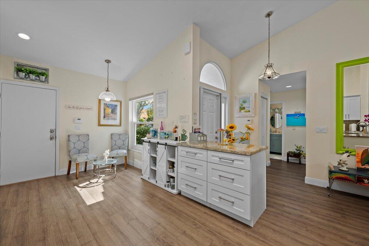 7775 Majestic Palm Dr, Boynton Beach, FL, 33437/$395,000 4 7775 Majestic Palm Dr