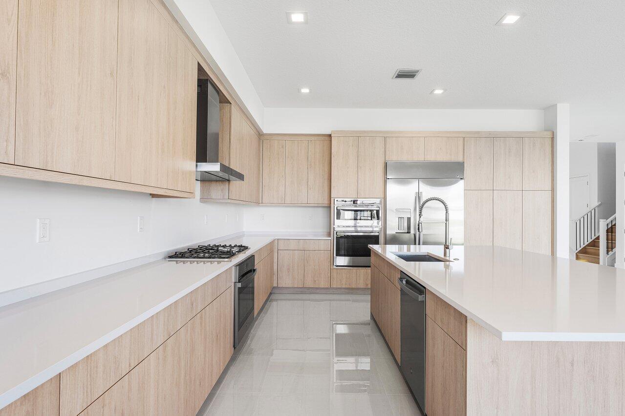 Lotus Edge - Residential