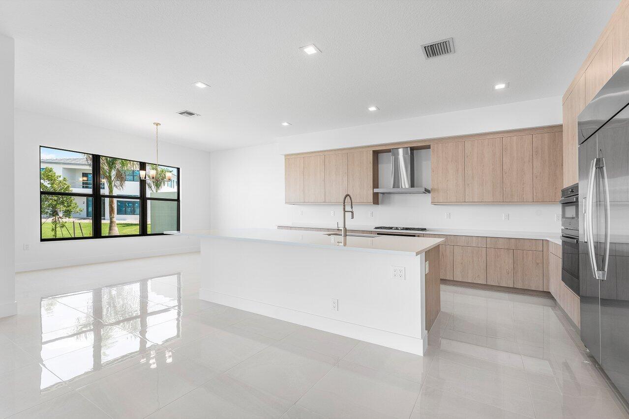 Lotus Edge - Residential