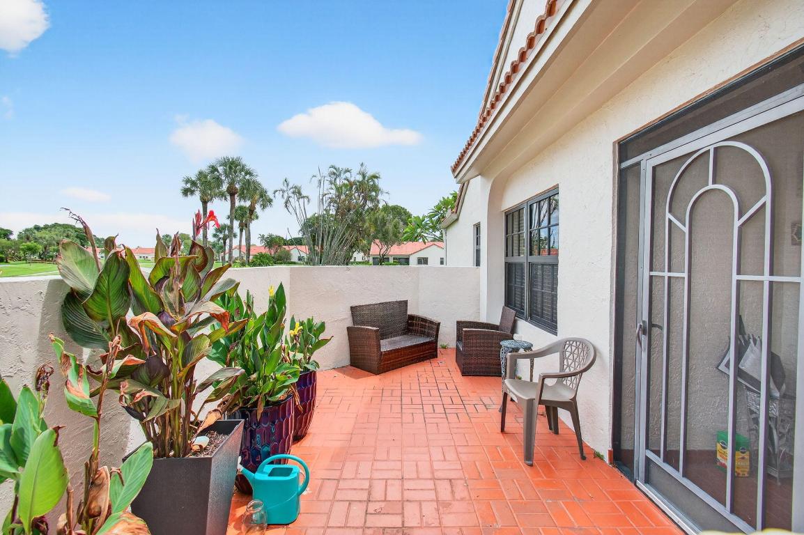 5834 Parkwalk Circle W