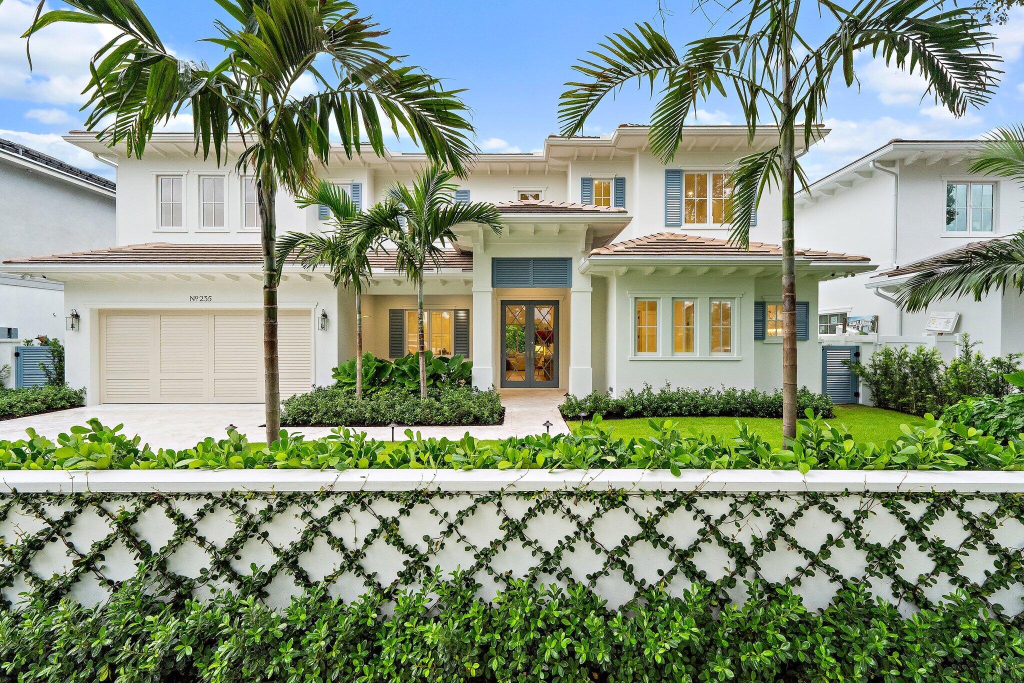 235 FOREST HILL Boulevard