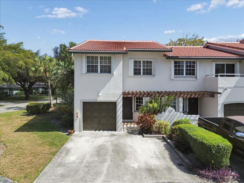 Photo of 9500 SW 1st Place #17C, Coral Springs, FL 33071 (MLS # F10555155)