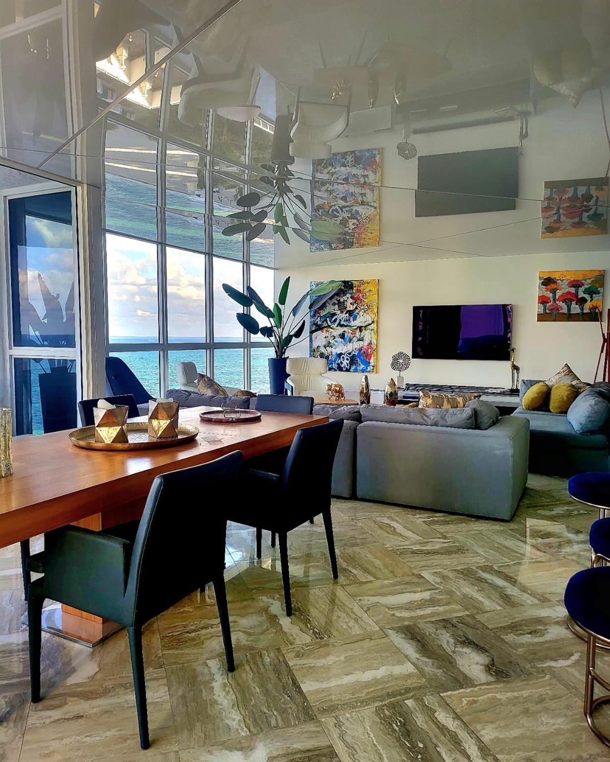 16425 Collins Ave 816