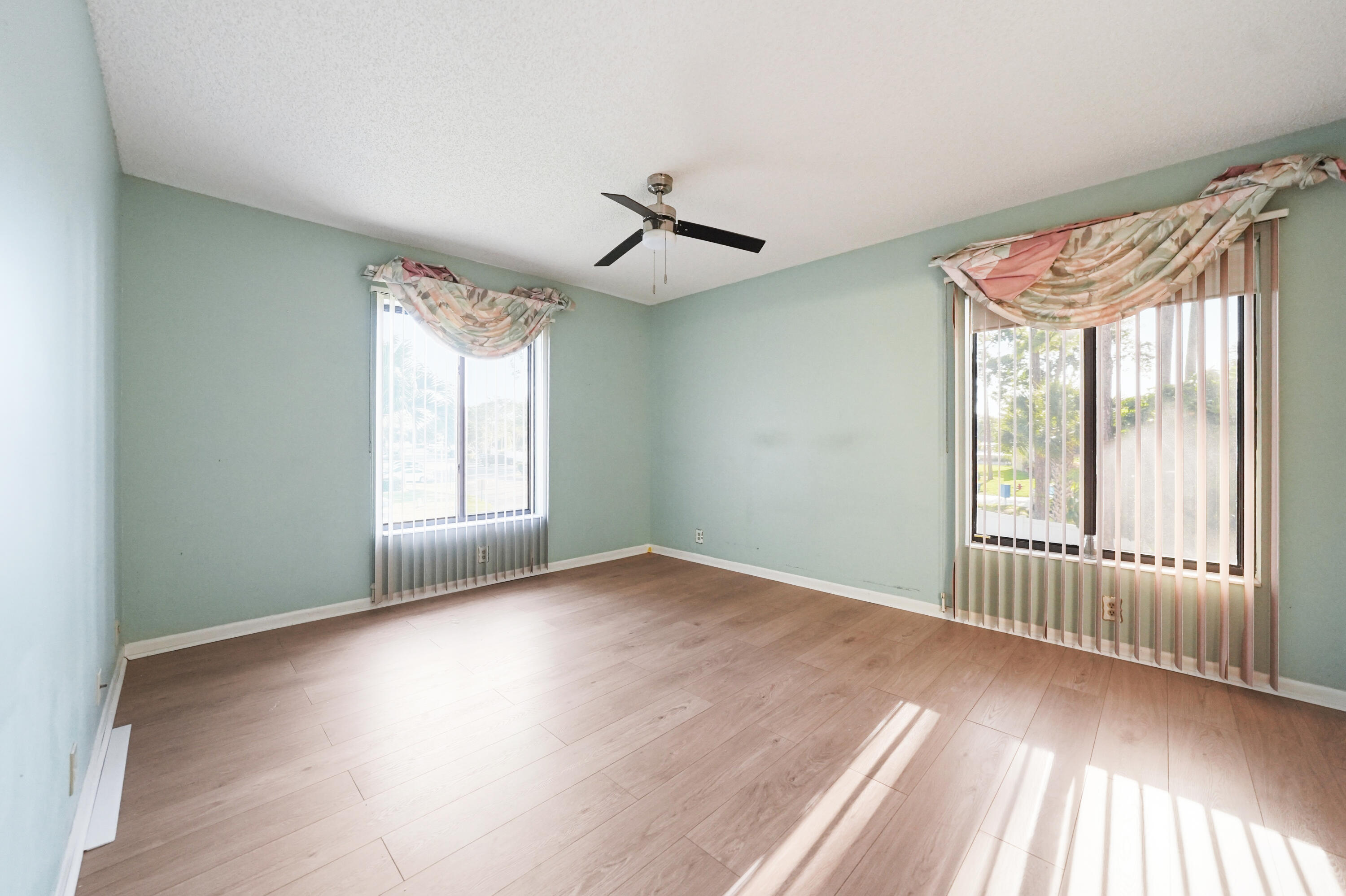 PINE RIDGE NORTH VILLAGE IV CONDO - Residential Lease