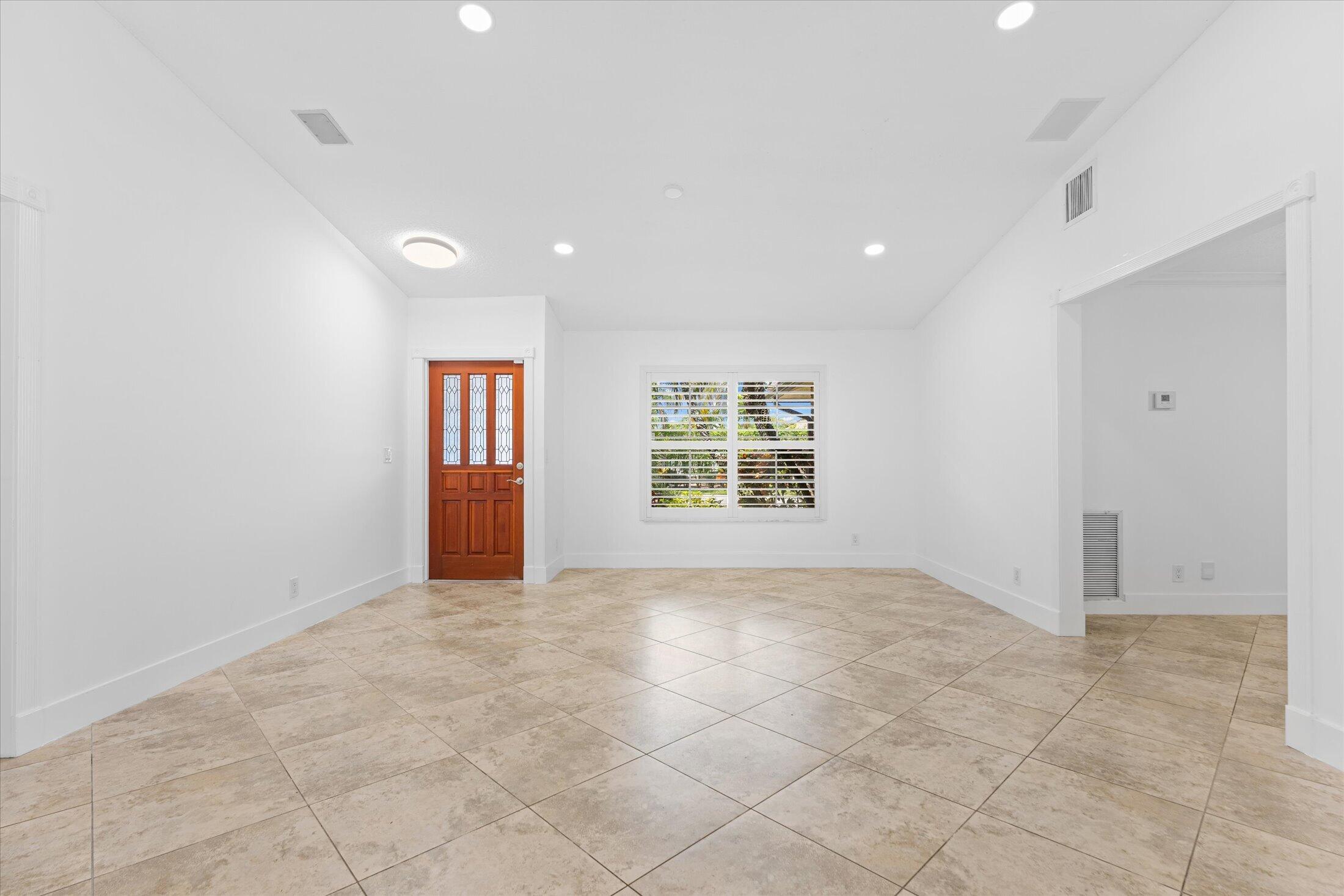 CYPRESS RUN - Residential