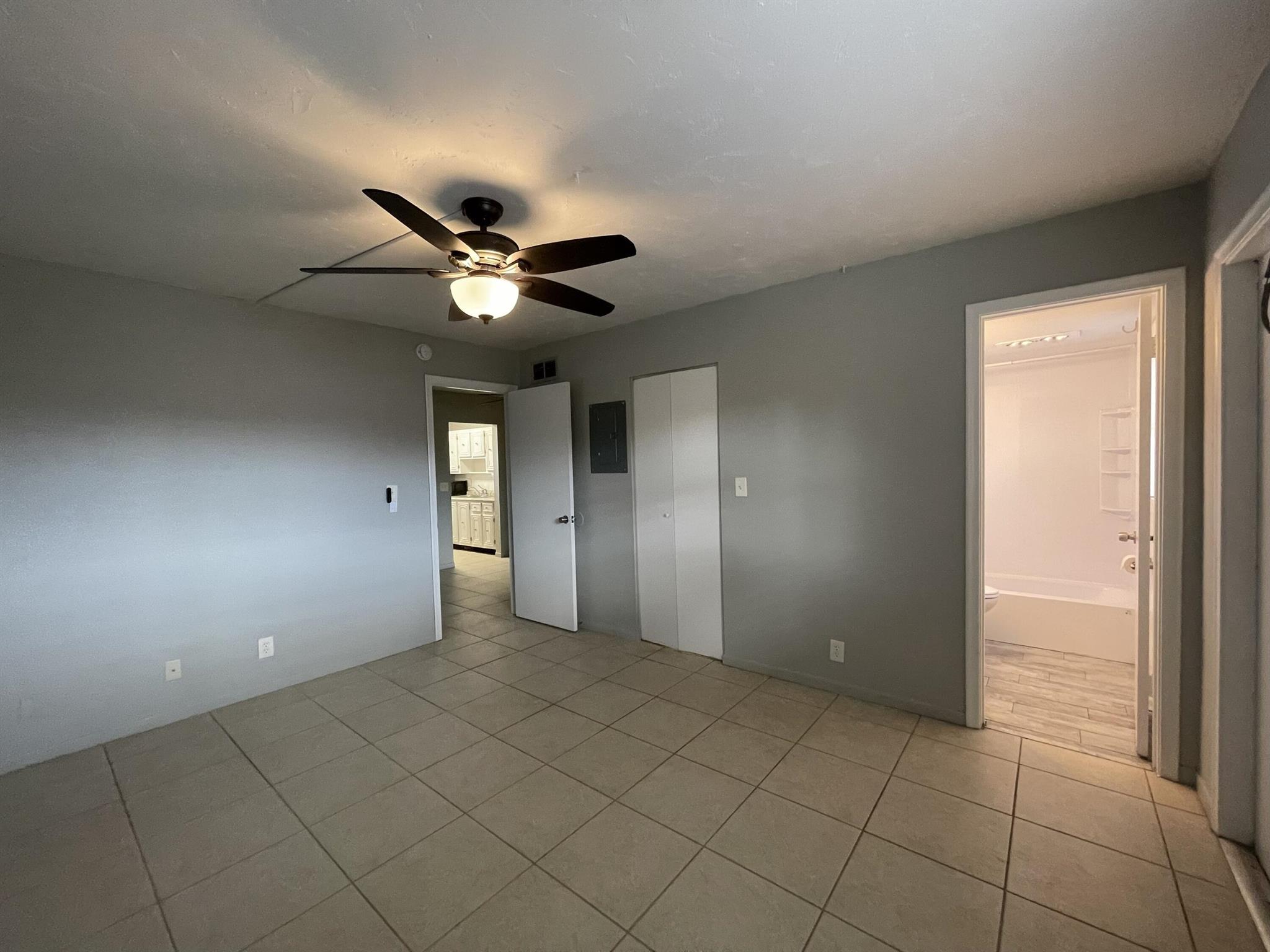 BOYNTON TOWN OF - Residential Lease