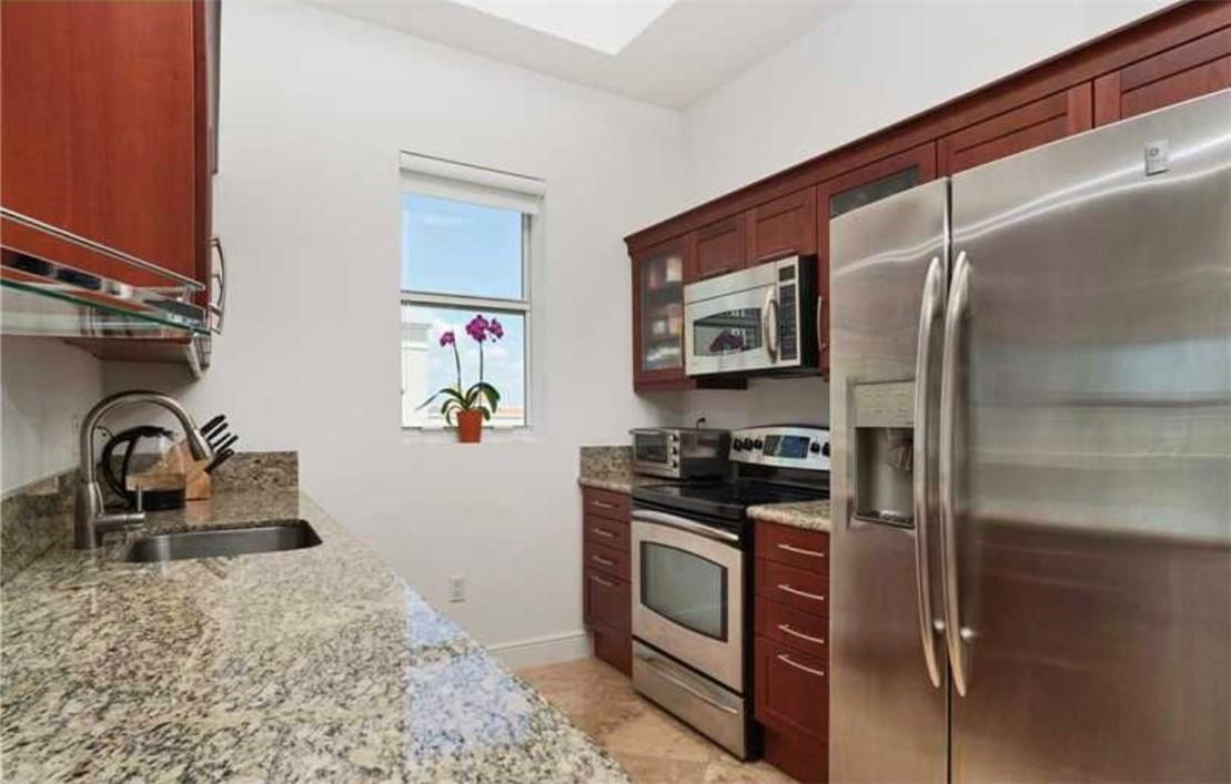 DOWNTOWN DADELAND CONDO 1 - Residential