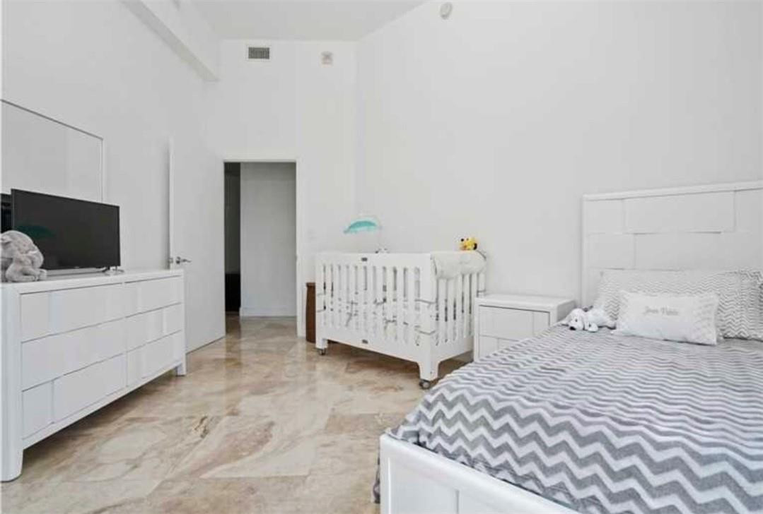 DOWNTOWN DADELAND CONDO 1 - Residential