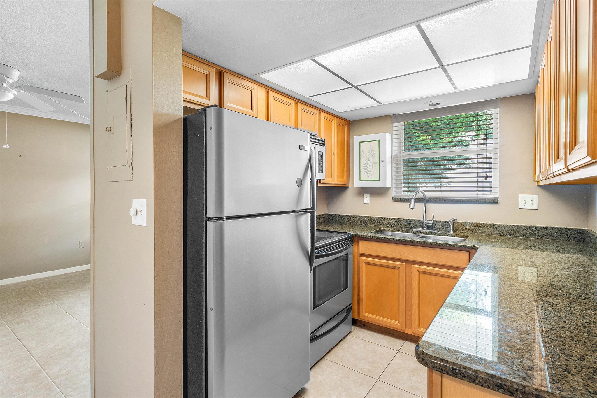 PALM ROYAL APTS INC CONDO - Residential