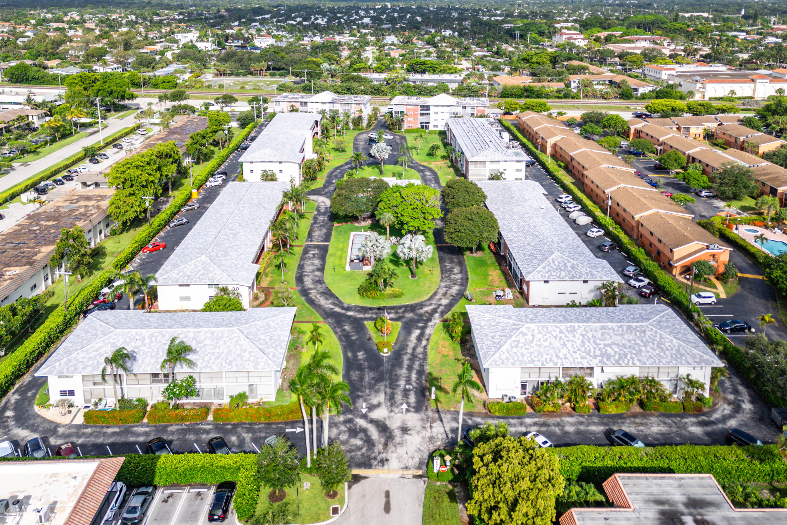 PALM ROYAL APTS INC CONDO - Residential