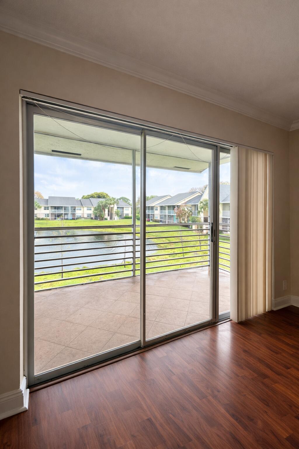 BREEZES AT PALM AIRE CONDO - Residential