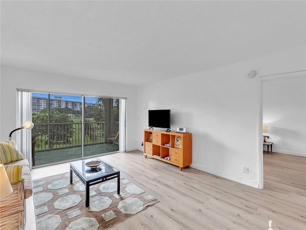 Palm Aire - Residential