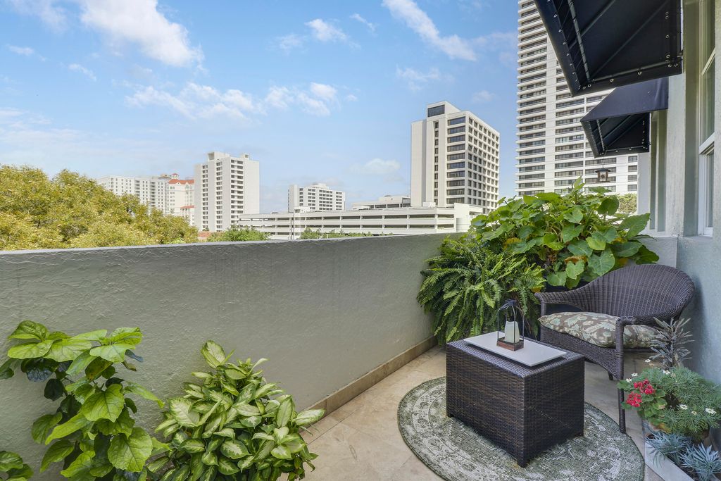 Photo of 600 S Dixie Highway #405, West Palm Beach, FL 33401 (MLS # R11162661)