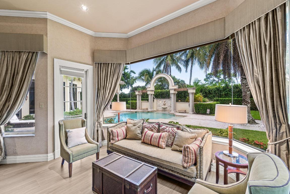 VINTAGE OAKS / POLO CLUB - Residential