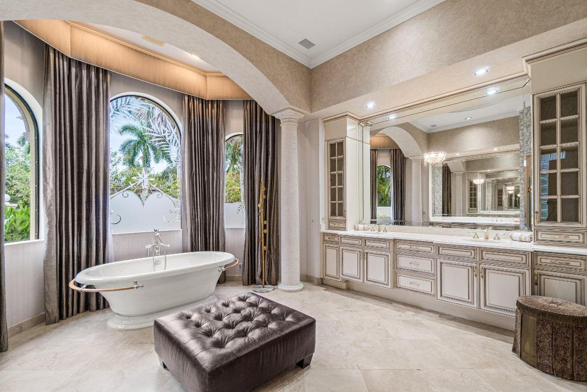 VINTAGE OAKS / POLO CLUB - Residential