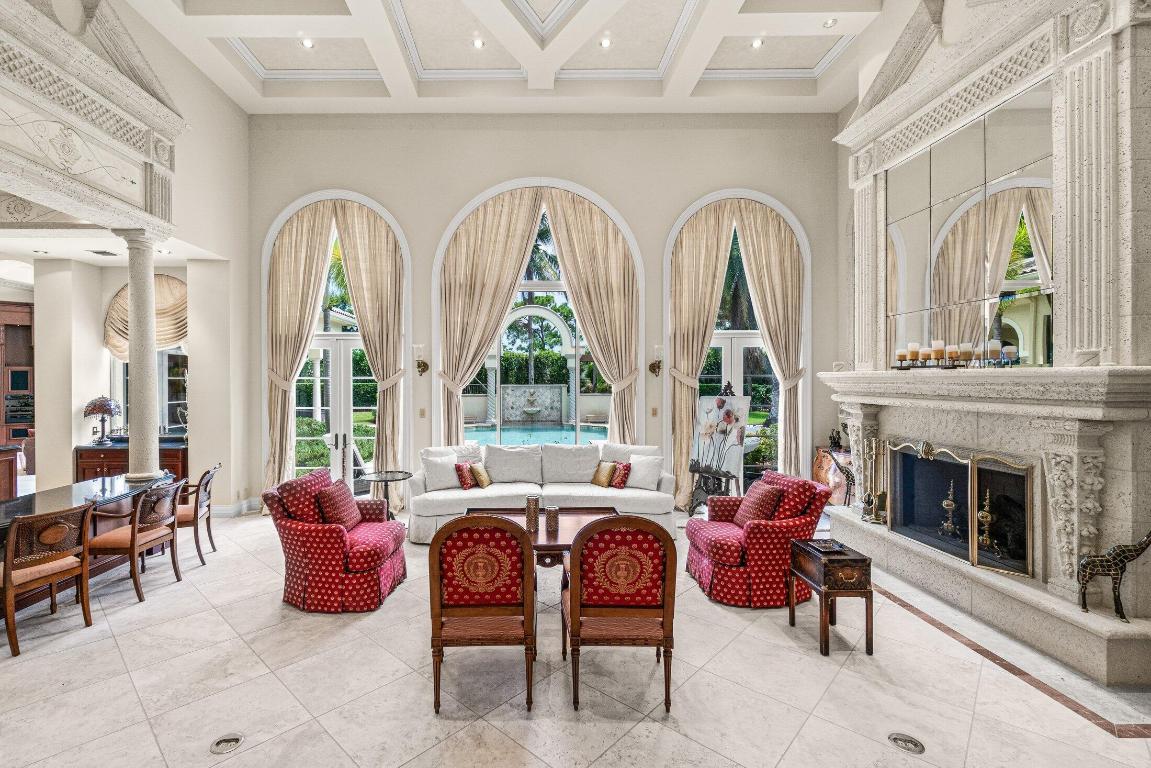 VINTAGE OAKS / POLO CLUB - Residential