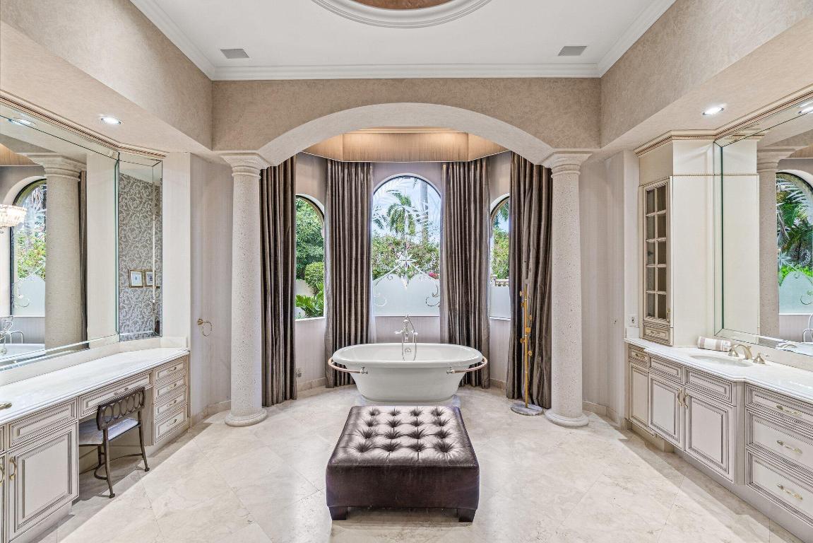 VINTAGE OAKS / POLO CLUB - Residential