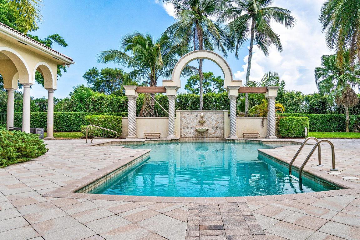 VINTAGE OAKS / POLO CLUB - Residential