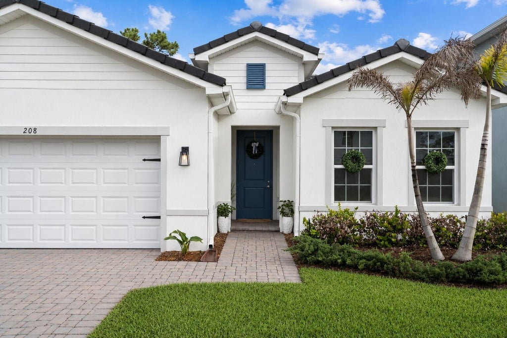 Photo of 208 SW POMEROY Street, Stuart, FL 34997 (MLS # B26093582)