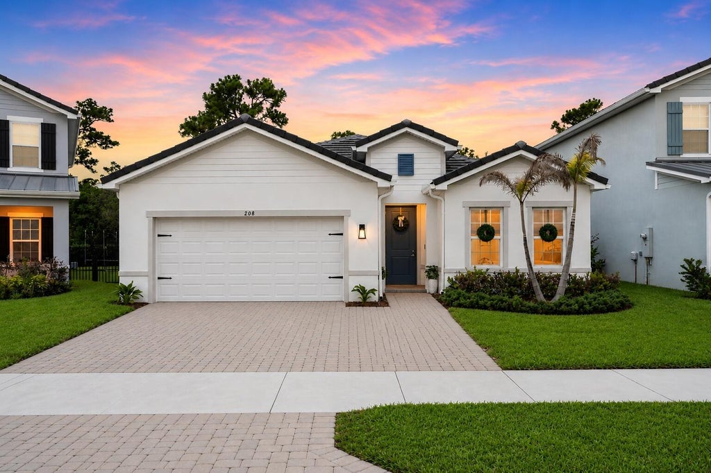 Photo of 208 SW POMEROY Street, Stuart, FL 34997 (MLS # B26093582)