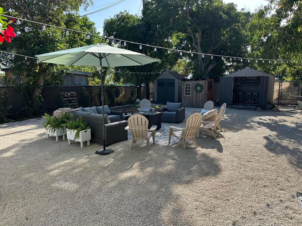 Photo of 336 SW 5th Avenue, Delray Beach, FL 33444 (MLS # B26005934)