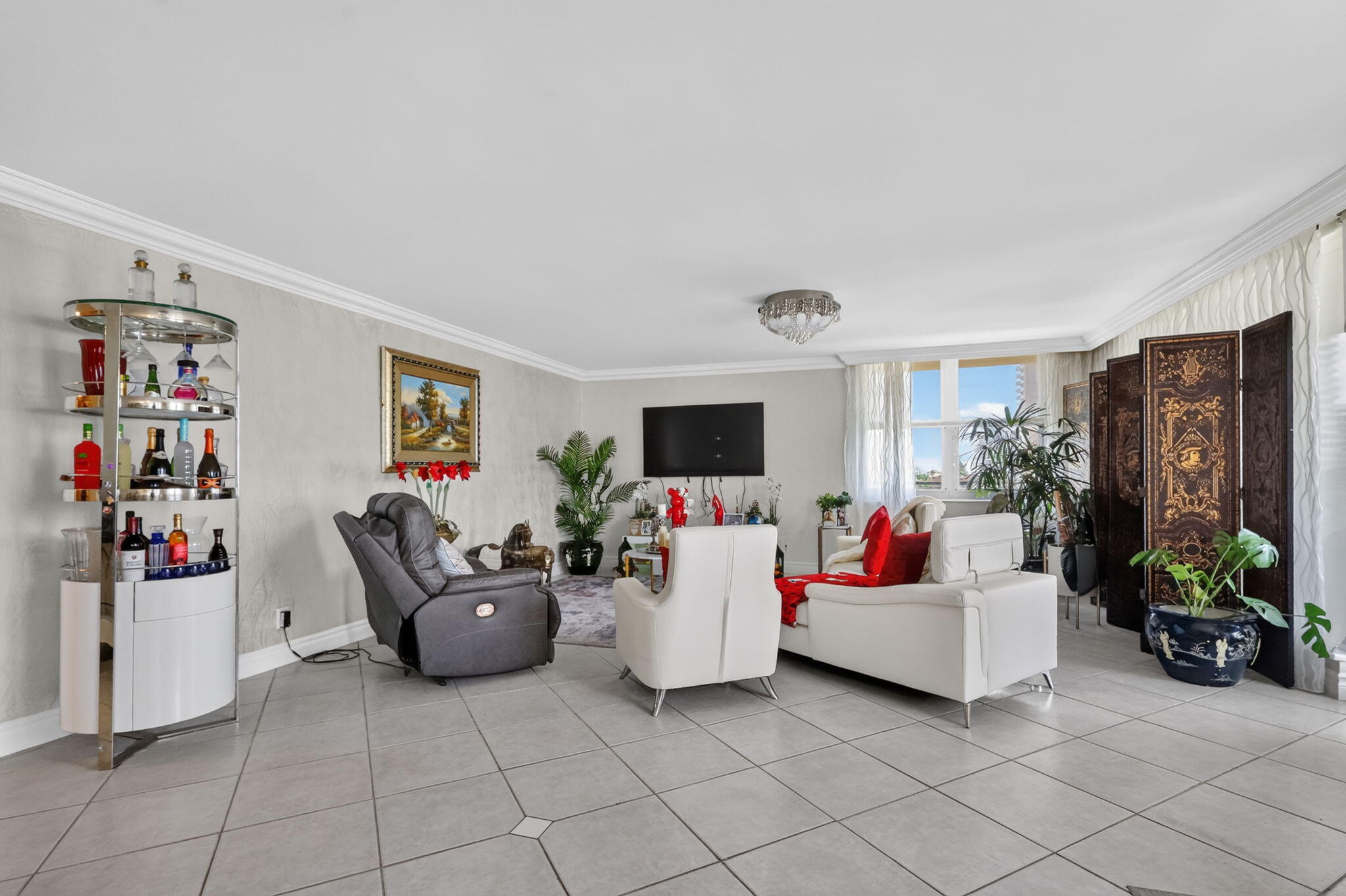 1920 S Ocean Drive 6A