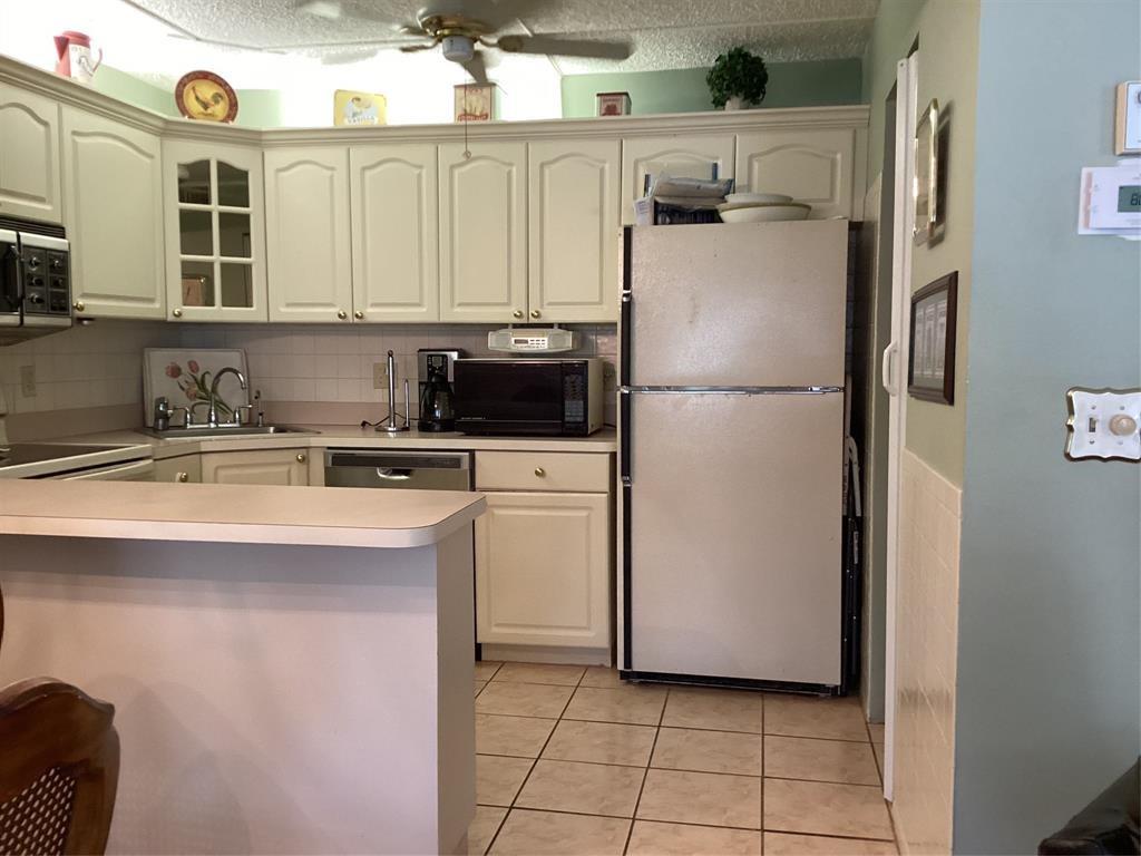439 Pine Glen Ln D-1