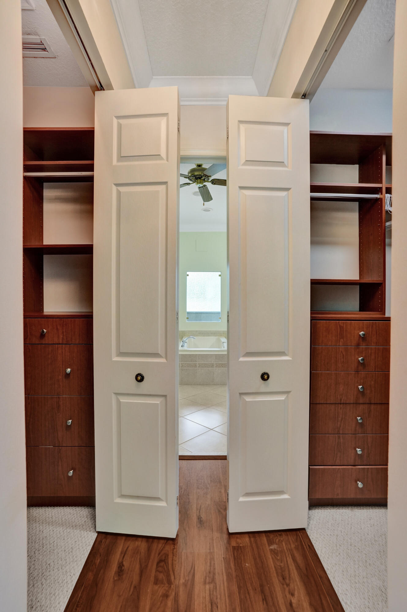 WELLINGTON AERO CLUB OF THE LANDINGS AT WELLINGTON - Residential Lease