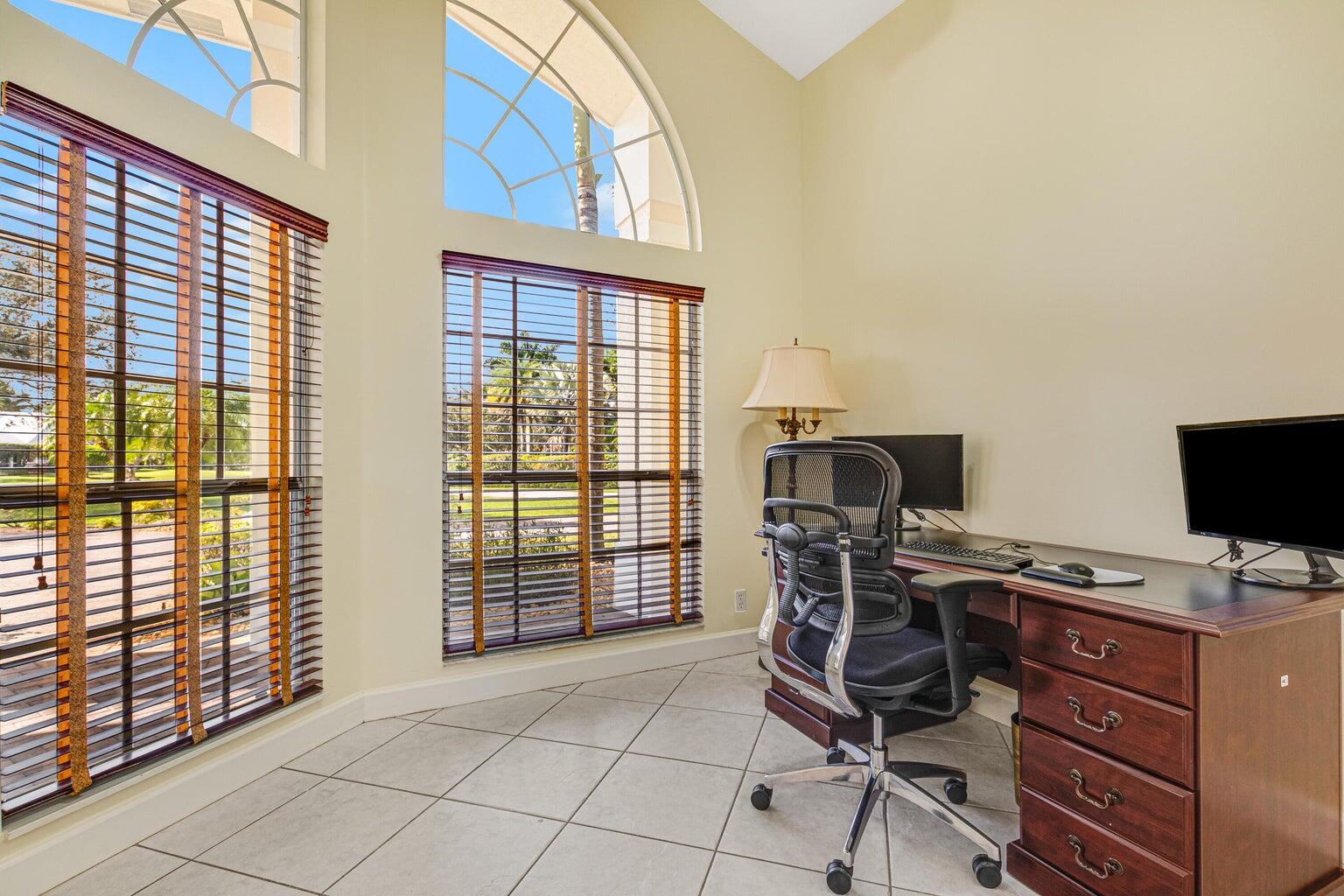 WELLINGTON AERO CLUB OF THE LANDINGS AT WELLINGTON - Residential Lease