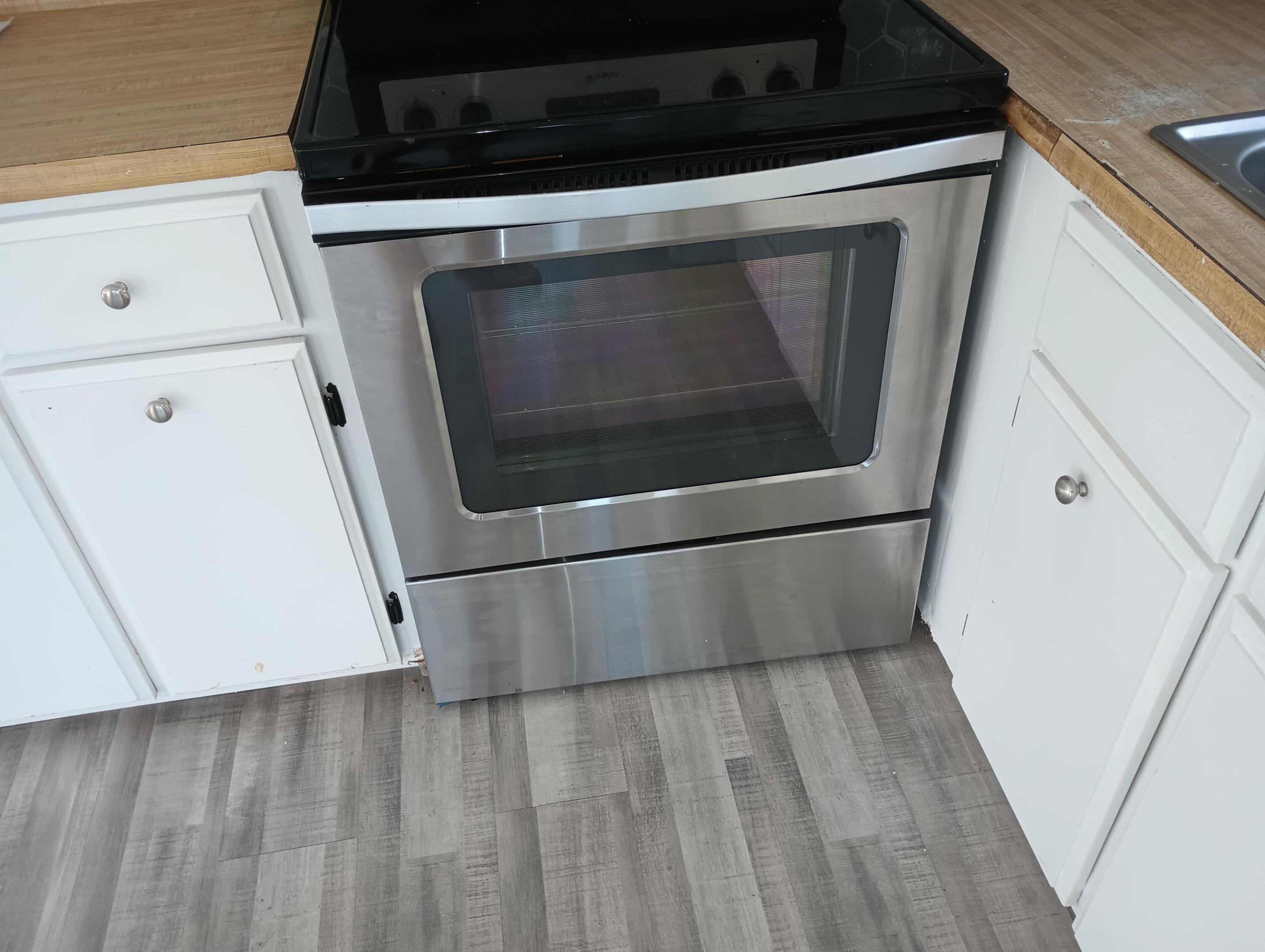 Spanish Lakes Riverfront - Residential