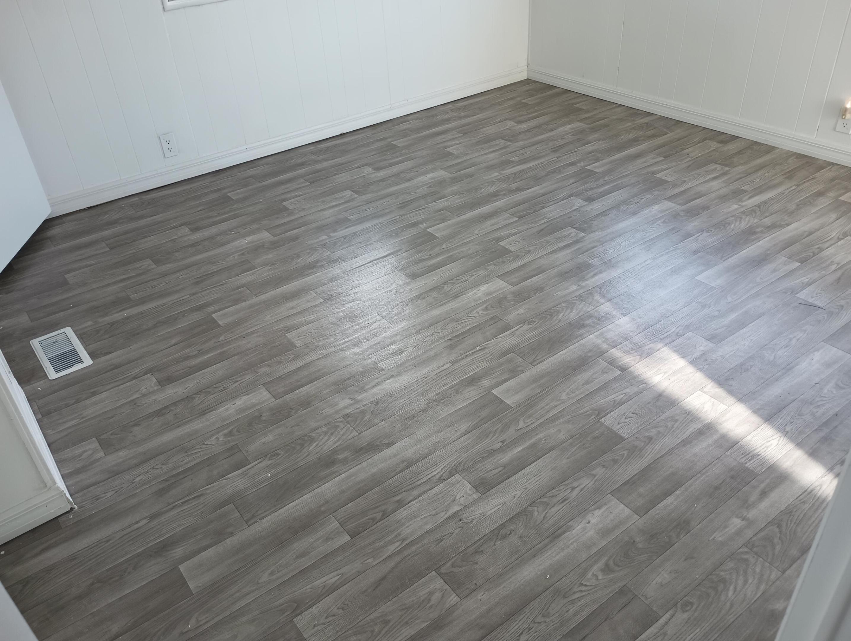 Spanish Lakes Riverfront - Residential