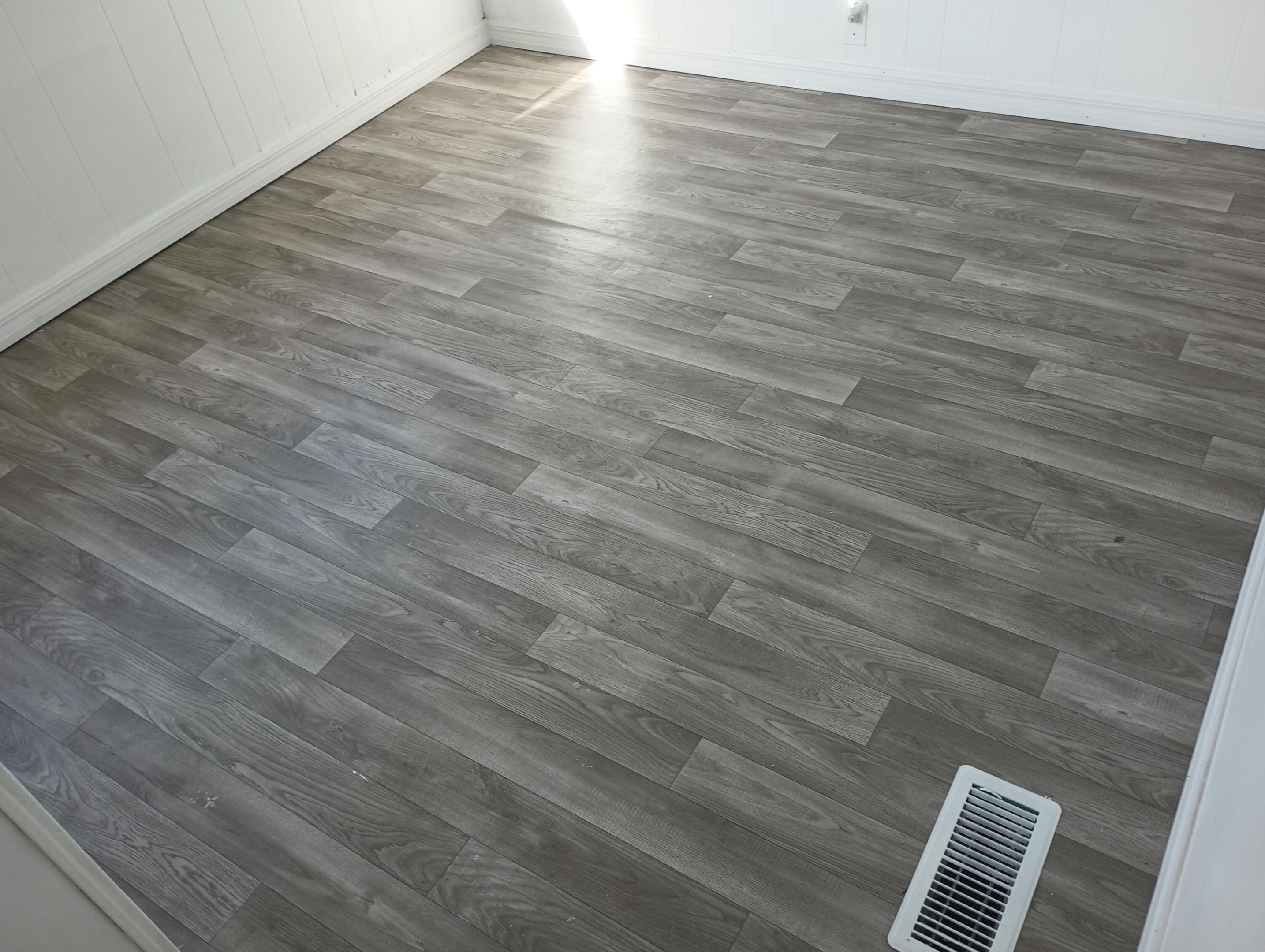 Spanish Lakes Riverfront - Residential