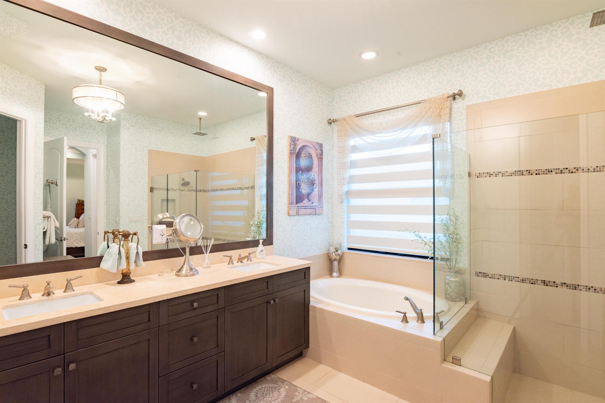 Ibis - The Woodlands - Residential