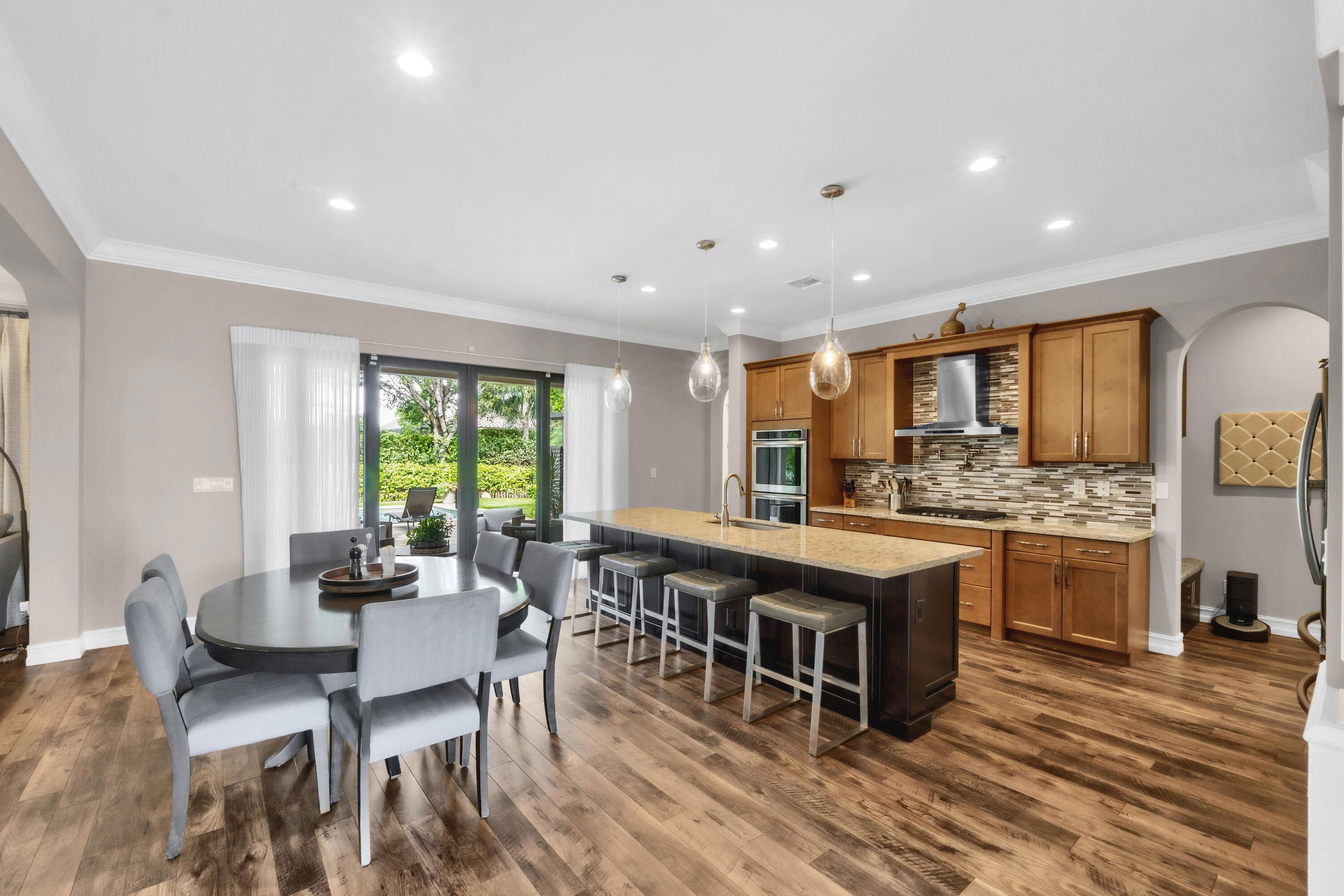 BRUSCHI PROPERTY - Residential