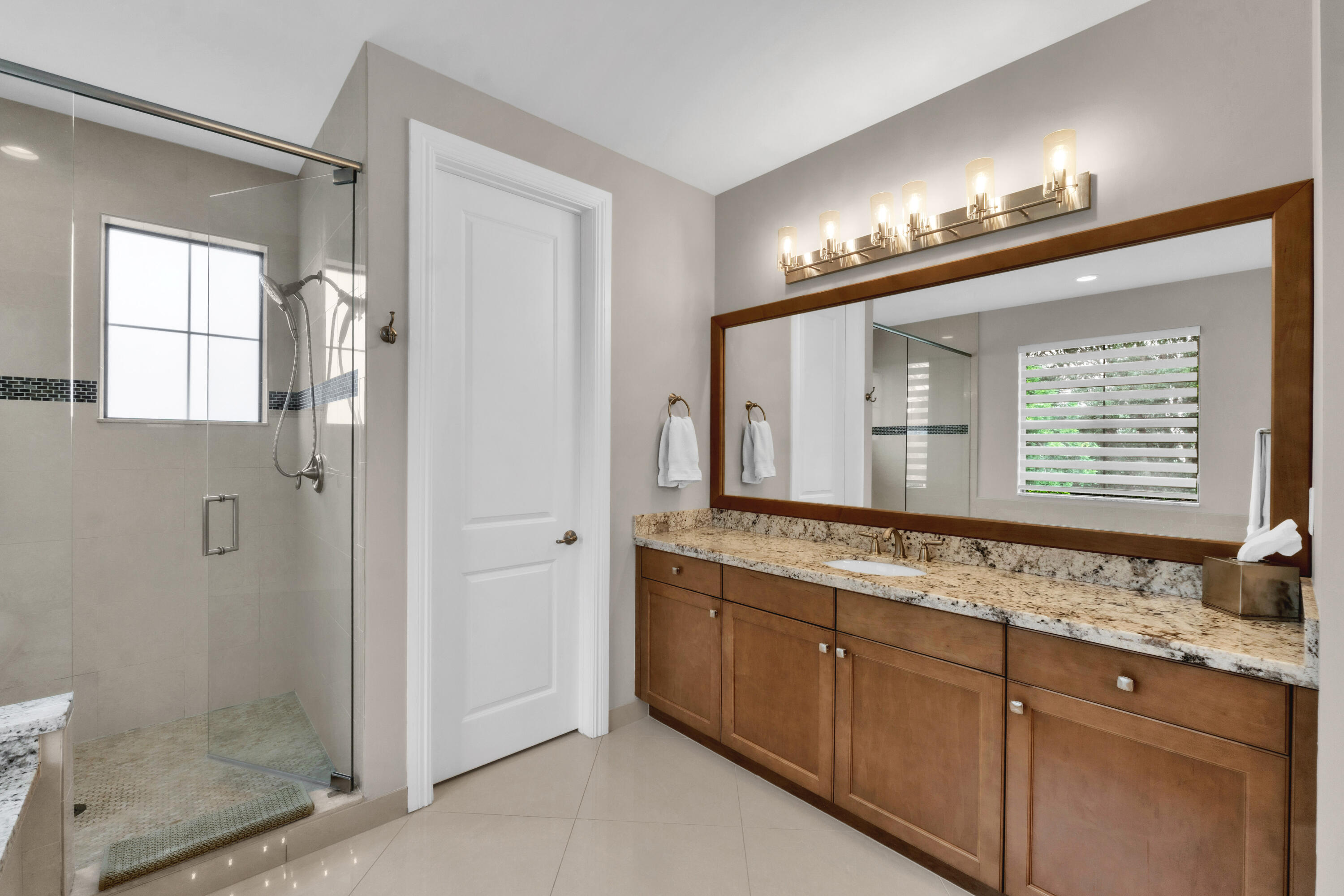 BRUSCHI PROPERTY - Residential