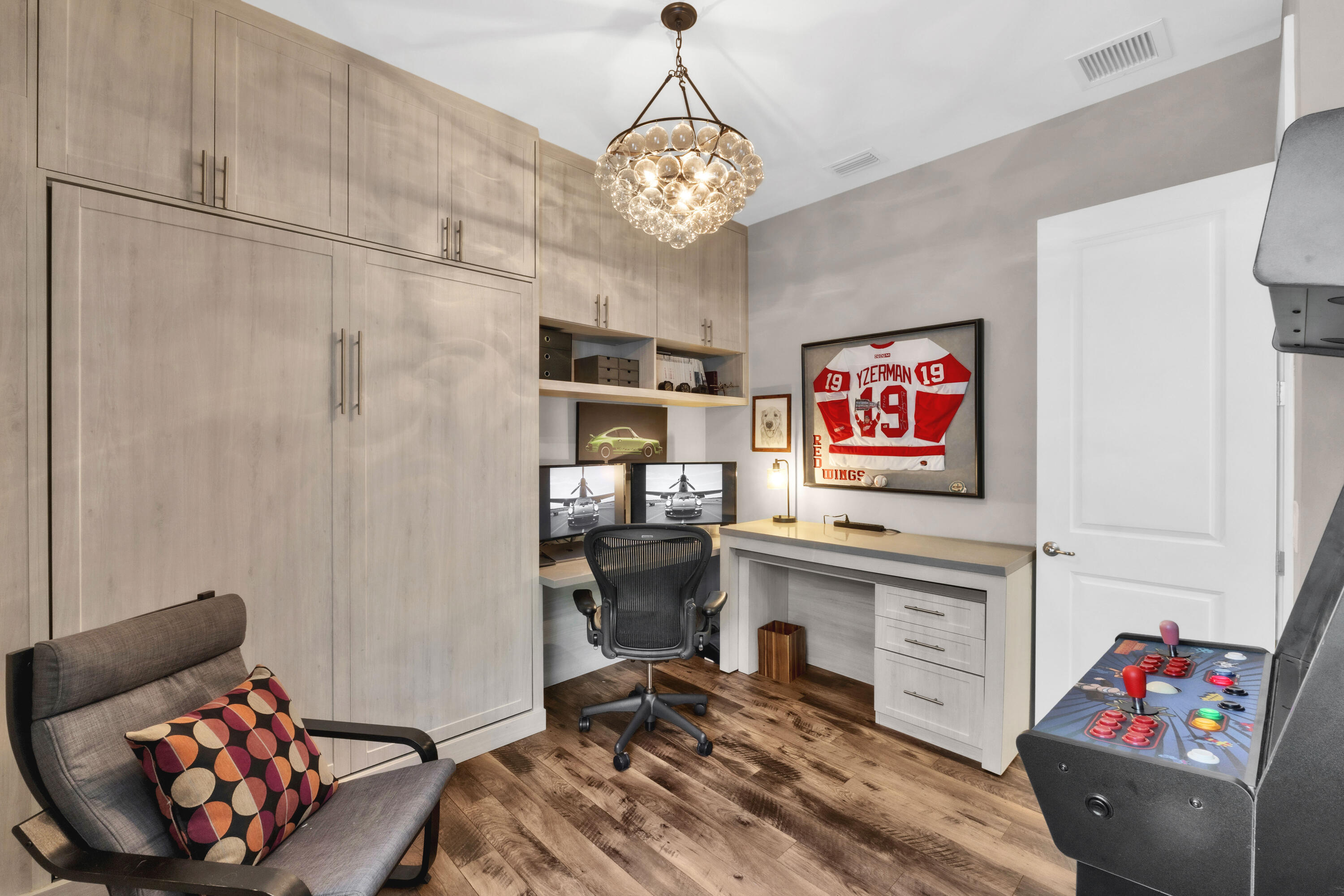 BRUSCHI PROPERTY - Residential