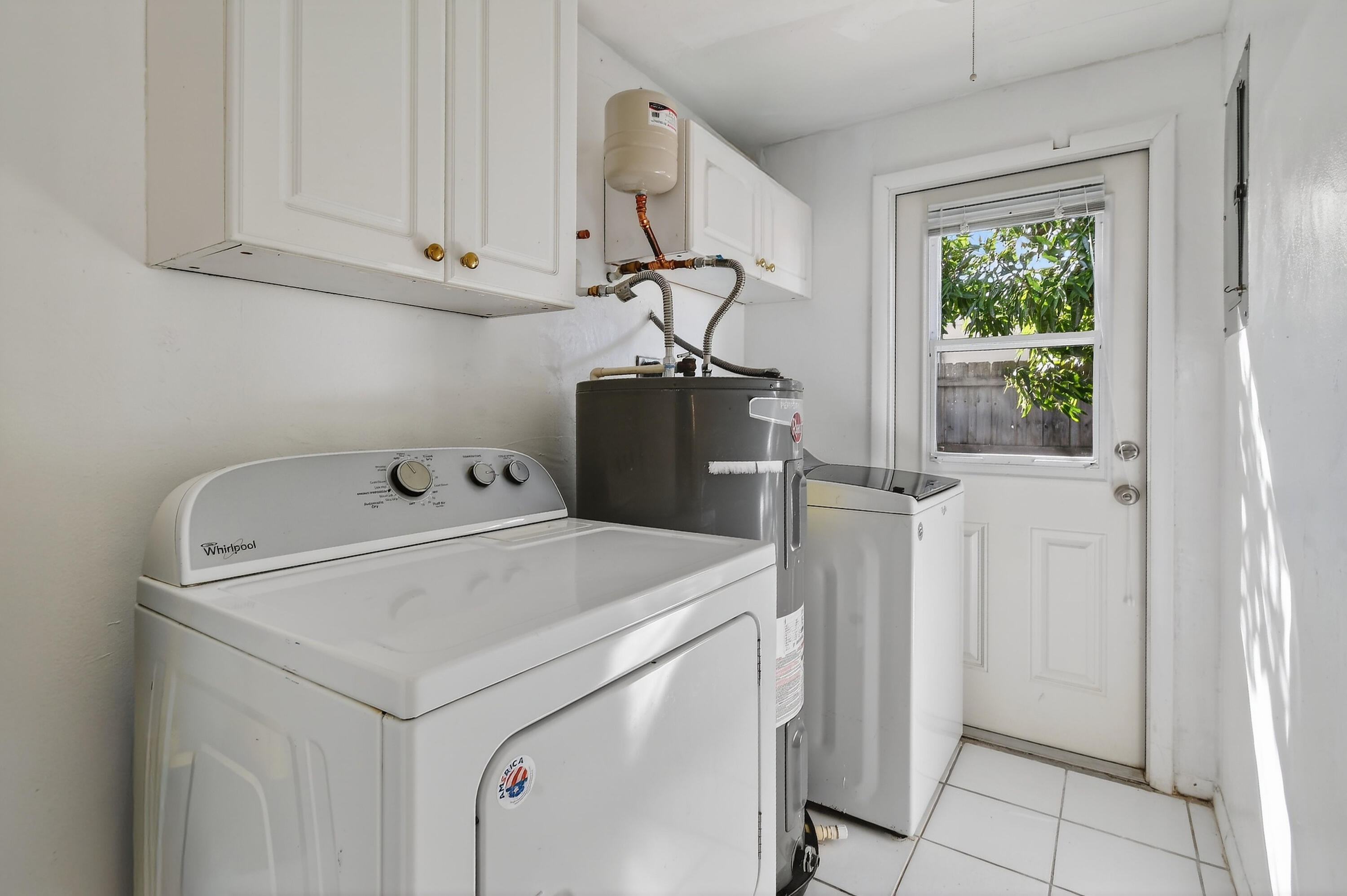 PALM BEACH CABANA COLONY 1 - Residential