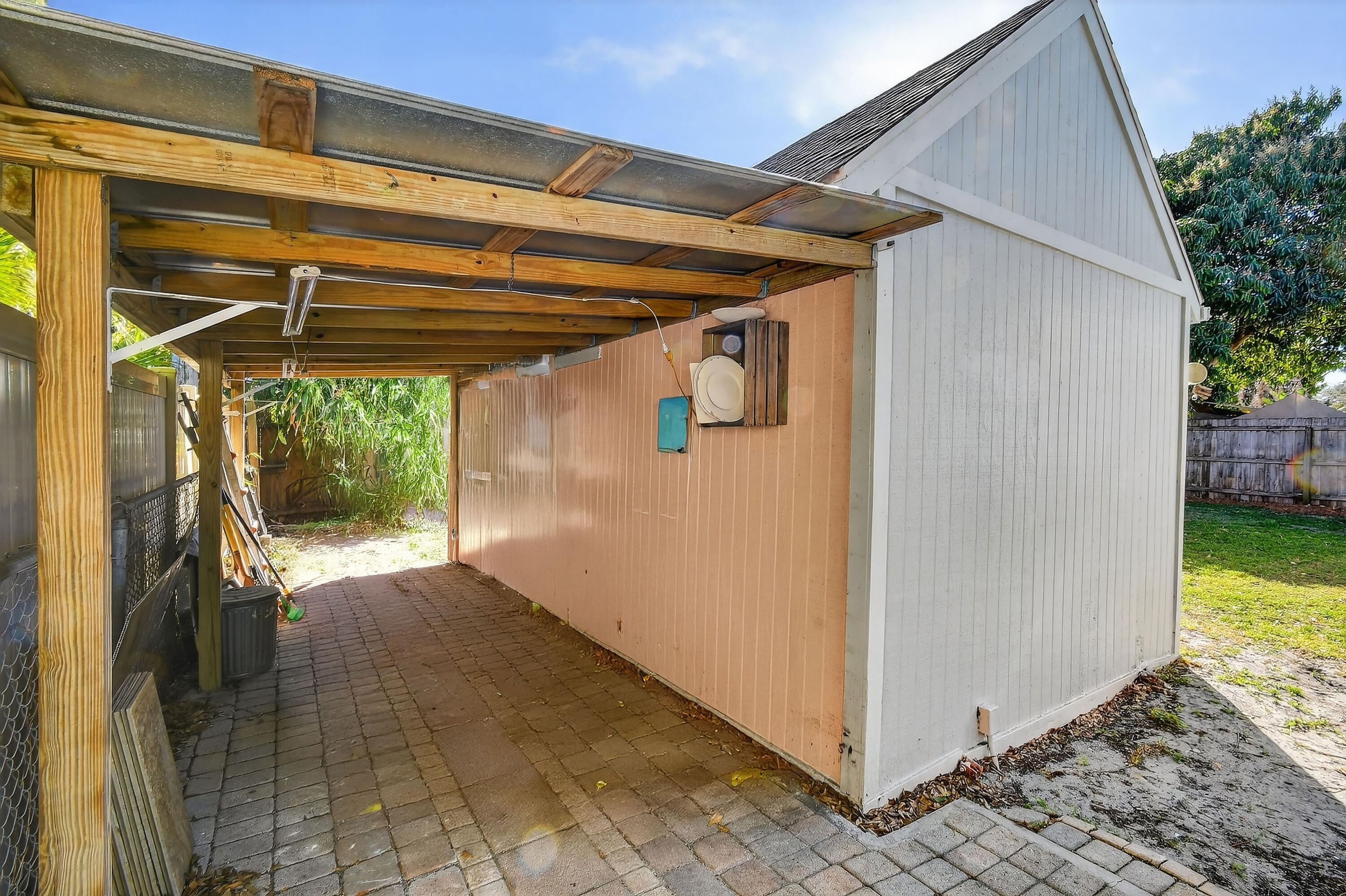 PALM BEACH CABANA COLONY 1 - Residential