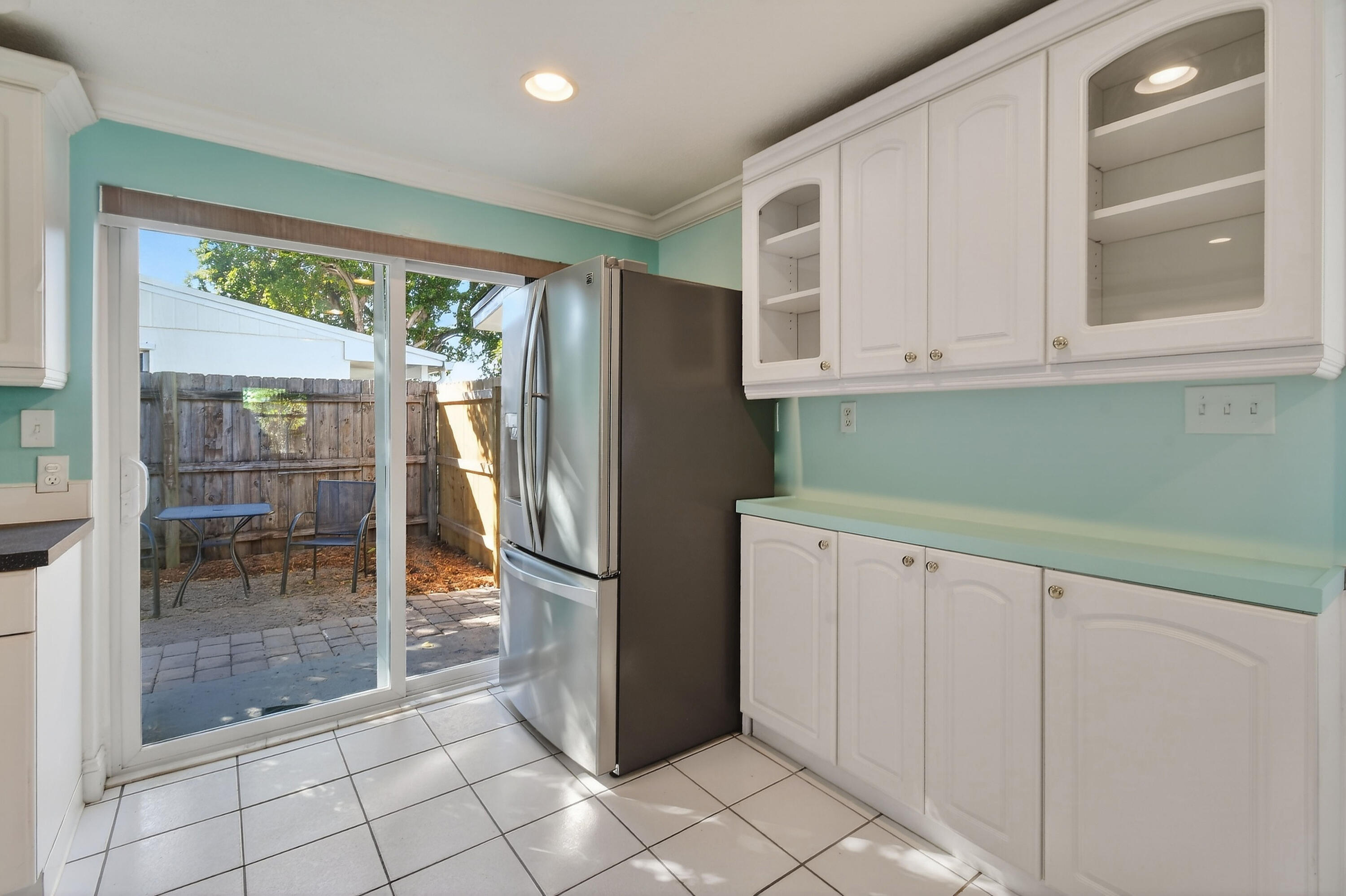 PALM BEACH CABANA COLONY 1 - Residential