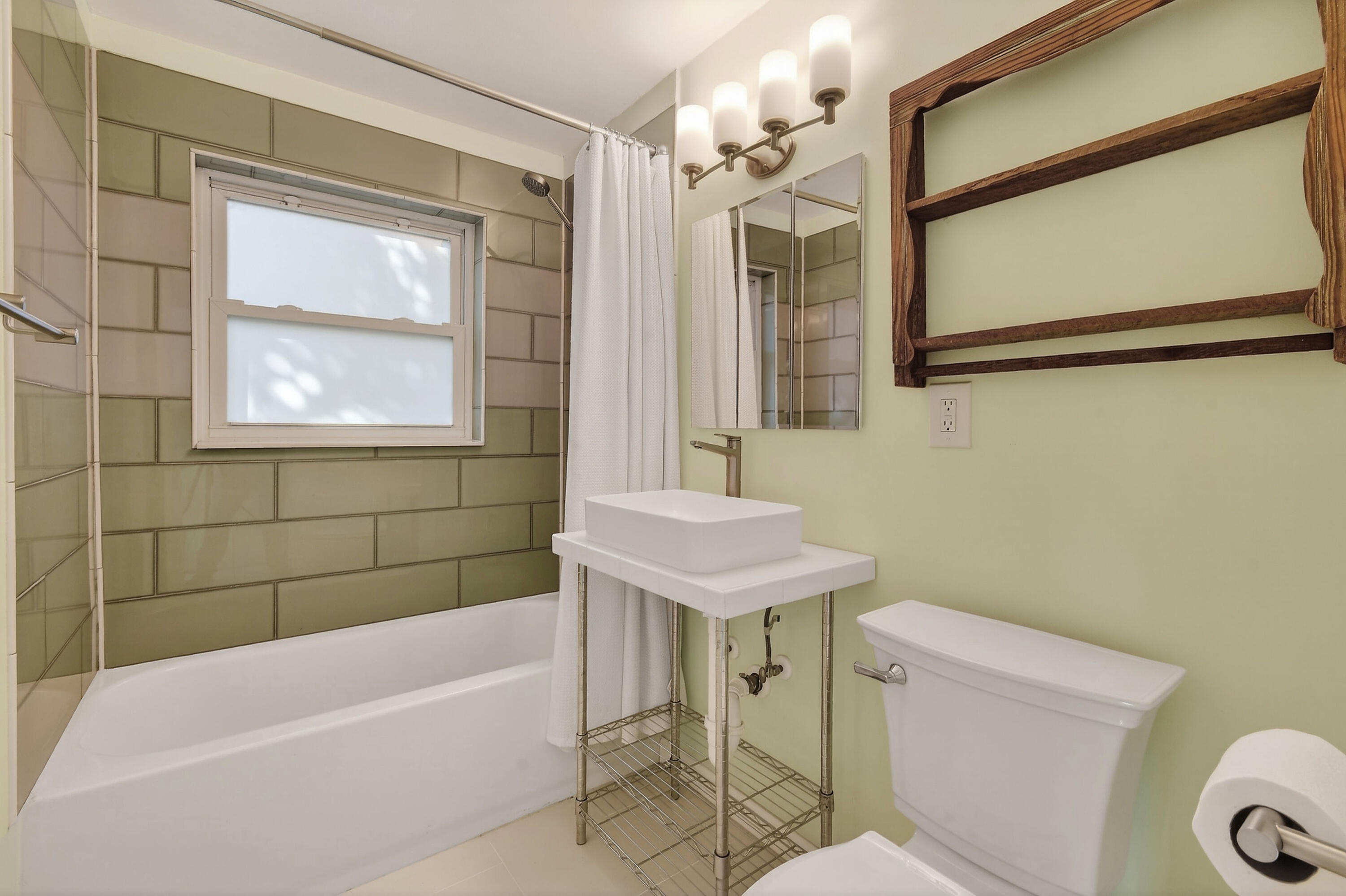 PALM BEACH CABANA COLONY 1 - Residential