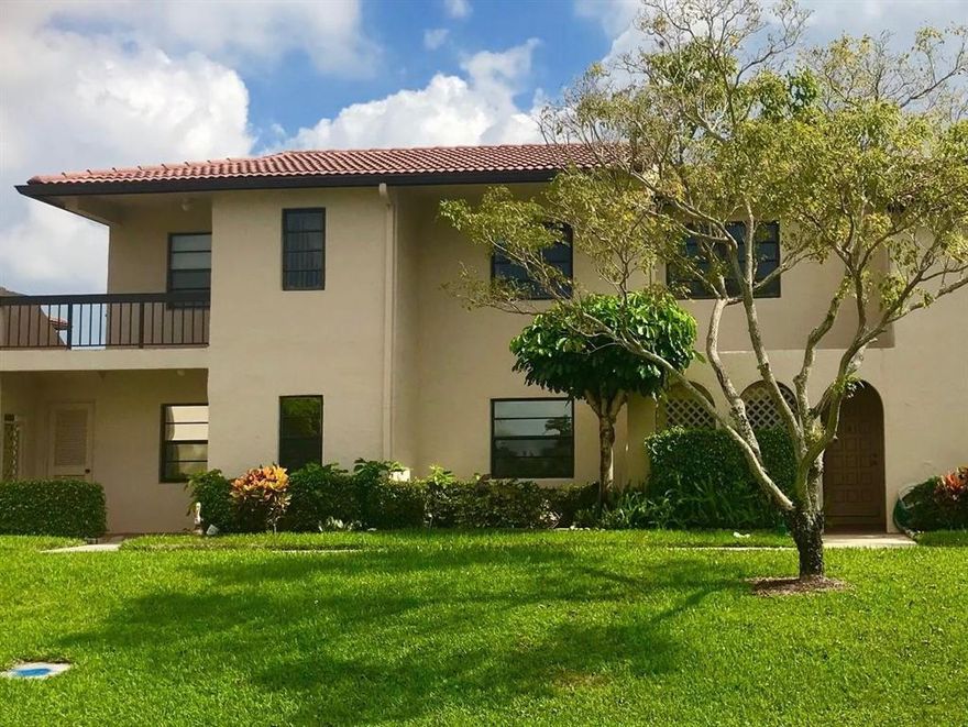 2 bedroom, 2.5 bath lakefront townhouse in the gated 55+ community of Vistas of Boca Lago.  Enjoy amazing views of the lake.  One assigned parking spot and guest parking.  Vistas of Boca Lago has access to private clubhouse and pool. 
Boca Lago Country Club membership offering golf, tennis and more is available but not mandatory.  Priced to sell fast.  Property being sold as-is.