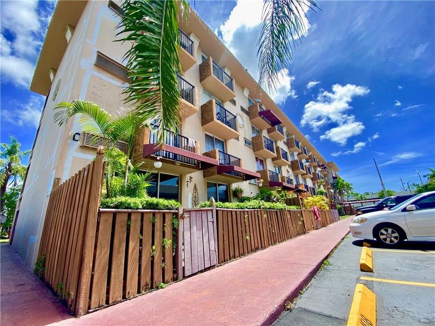 ALL UTILITIES INCLUDED IN HOA !! Gated community, freshly painted, tile throughout, FIRST floor unit with a private backyard that can be fenced. LOW & EASY GOING HOA AND NO RENTAL RESTRICTIONS! Spacious and opened layout unit; 2/2 WITH LOTS OF NATURAL LIGHT. Guest parking and assigned.