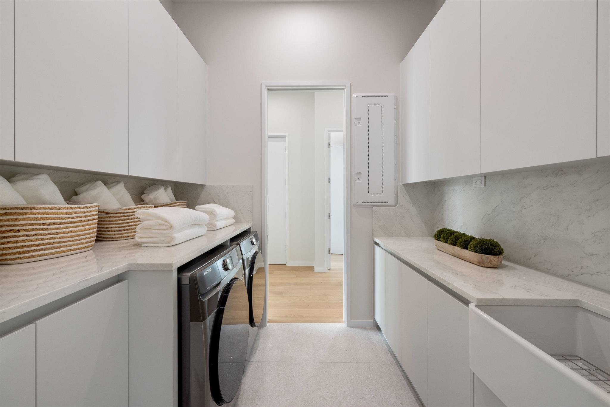 KENMONT - Residential