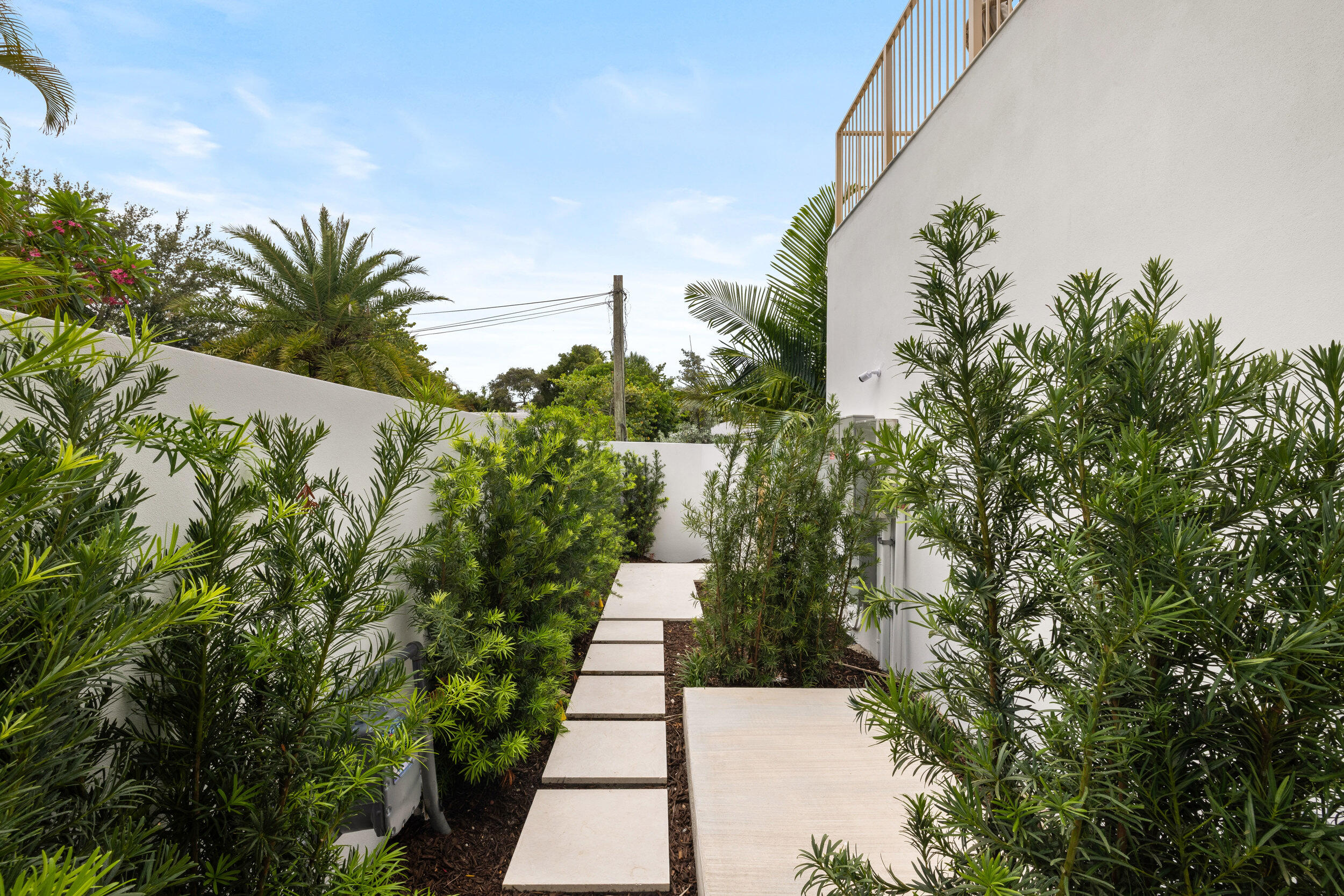 KENMONT - Residential