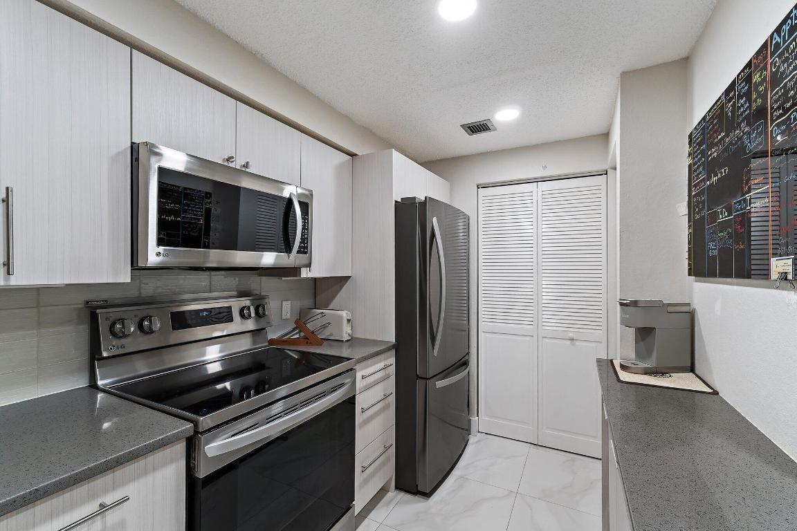 SAN MATERA THE GARDENS CONDO - Residential