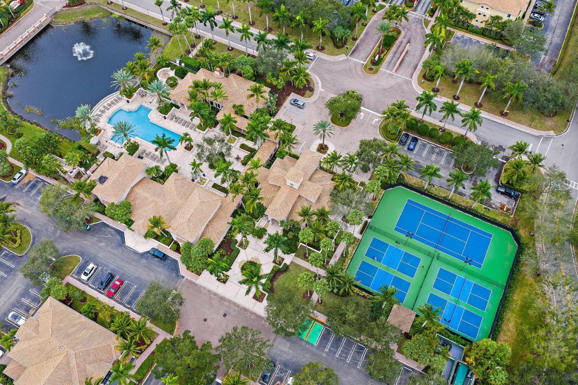 SAN MATERA THE GARDENS CONDO - Residential