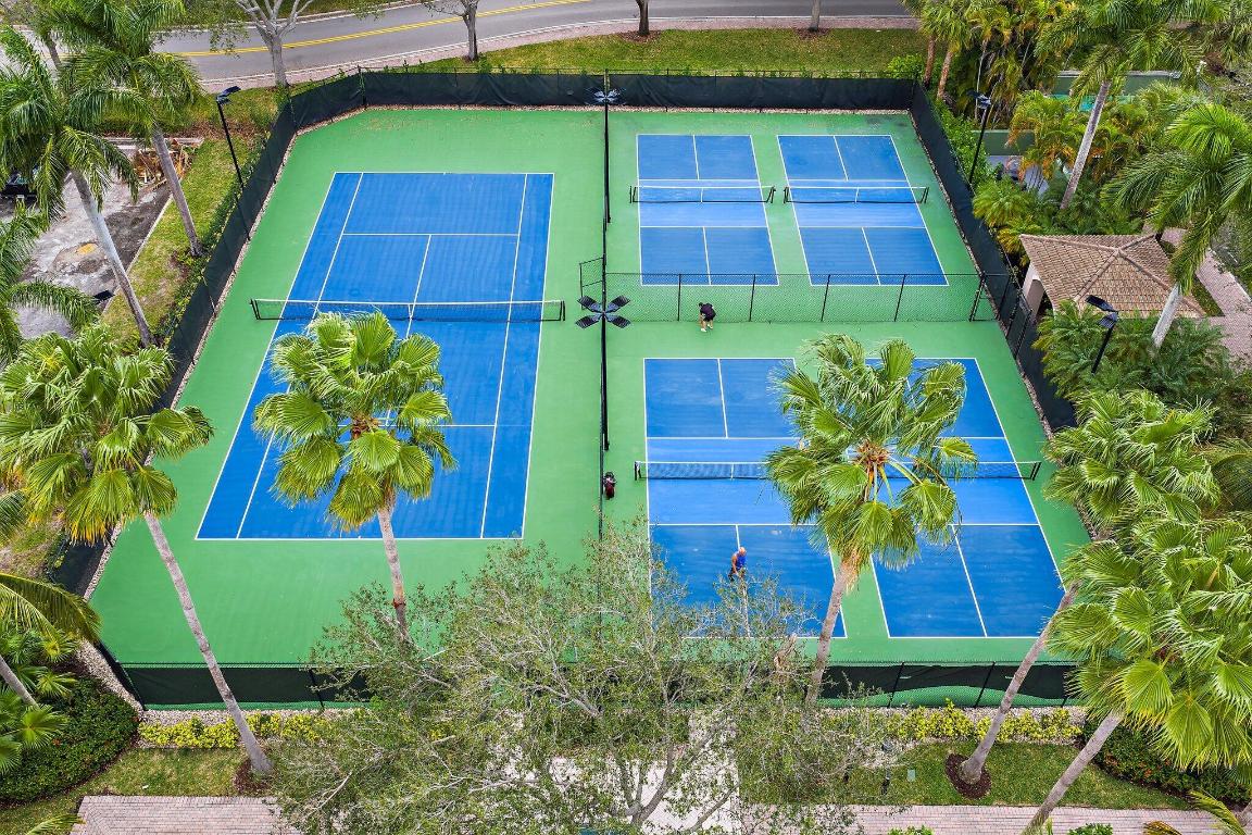 SAN MATERA THE GARDENS CONDO - Residential